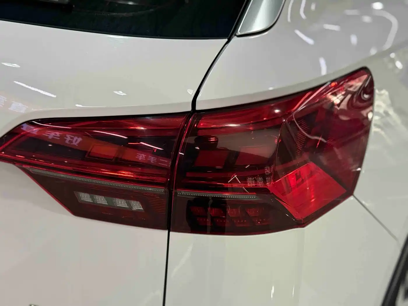 Volkswagen Tayron 2021 330TSI 2WD Luxury Smart Connect Edition фото 21