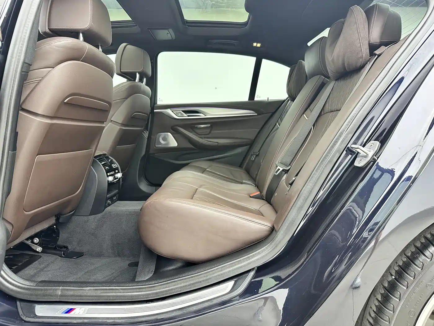 BMW 5 Series 2020 Model 530Li Executive M Sport Package фото 14