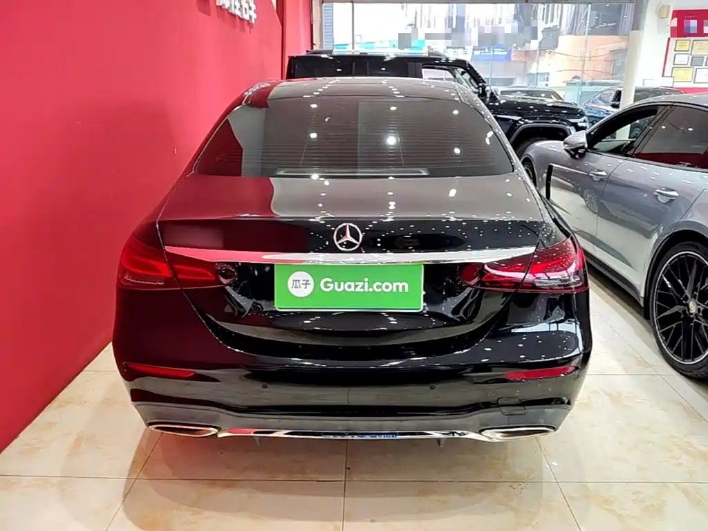 Фото 6 - Mercedes-Benz E-Class
