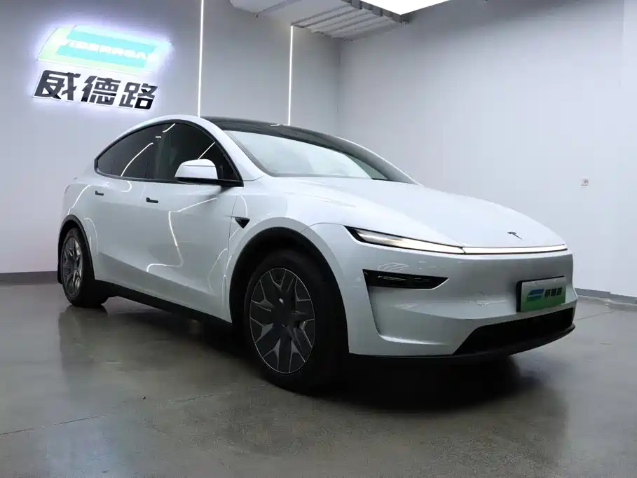 Tesla Model Y L 2025 2025 Facelift Long Range AWD