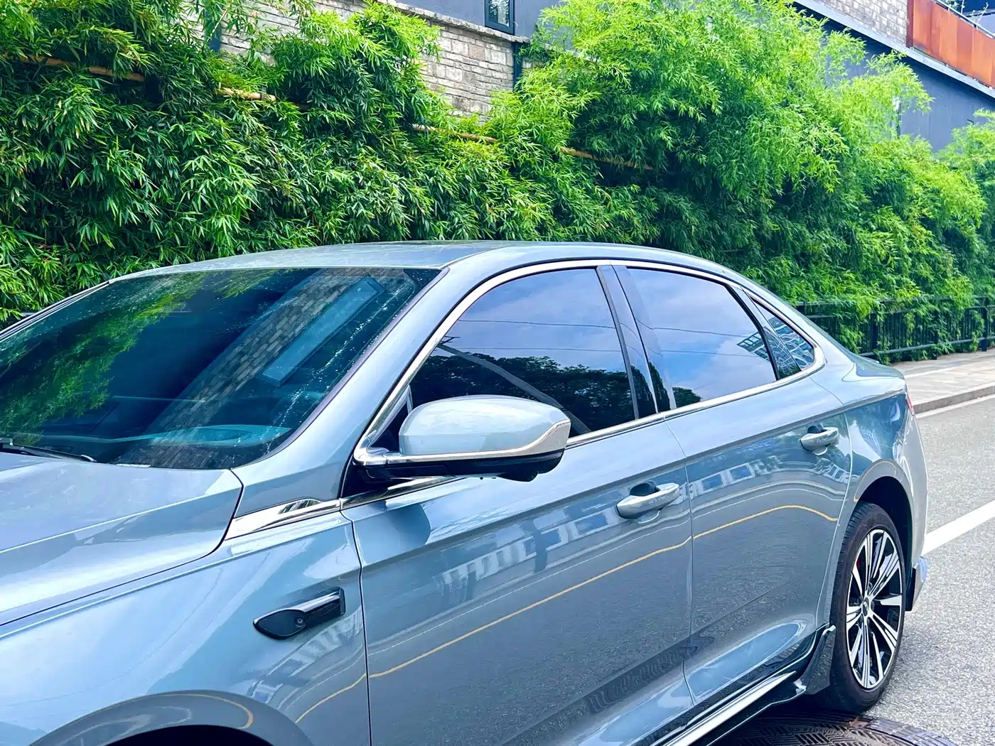 Фото 6 - Geely Preface