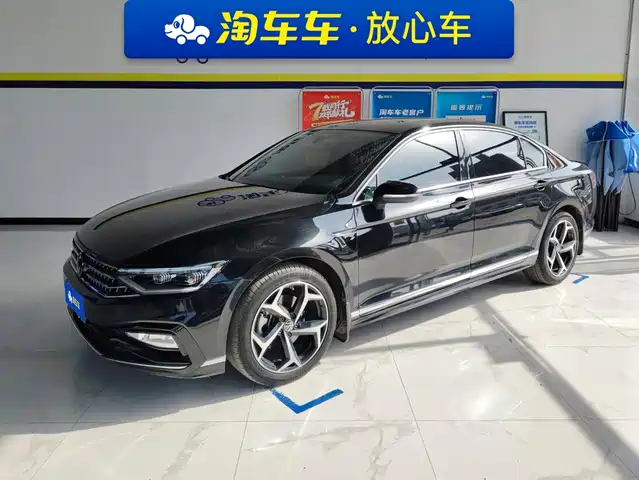 Volkswagen Magotan 200 2-Millionth Edition, 330TSI DSG, Люкс