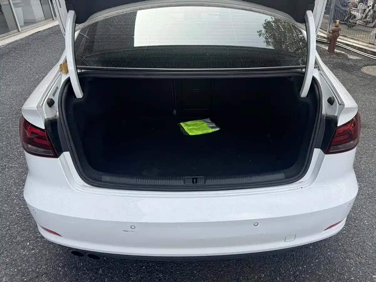 Audi A3 2016 Limousine 35 TFSI Progressive фото 16