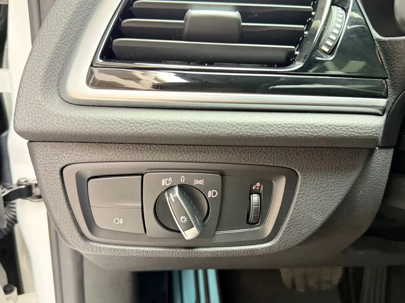 BMW 1 Series 2021 Facelift 120i M Sport Shadow Edition фото 15