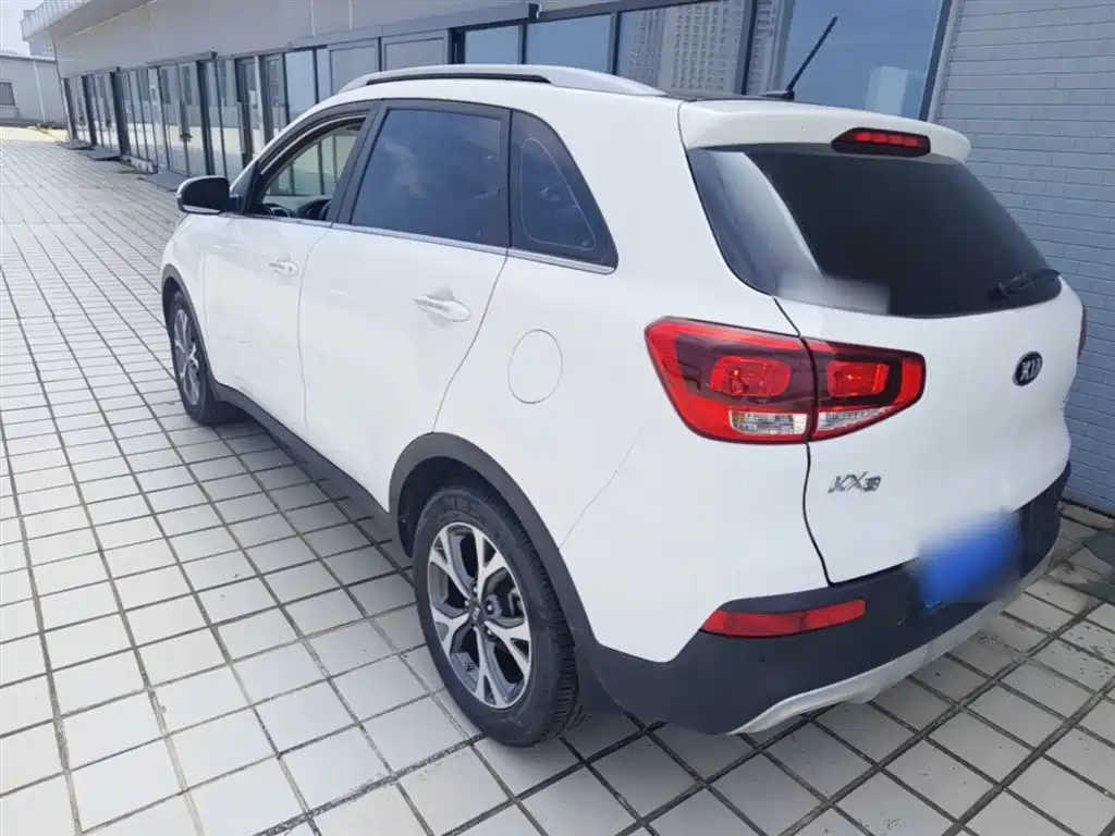 Kia KX3 Smart Run 2015 1.6L Automatic 2WD DLX фото 5