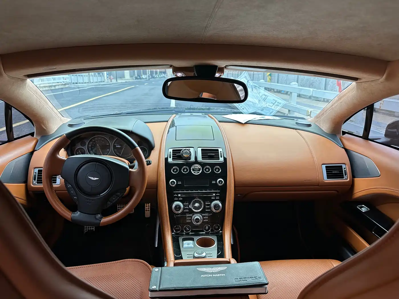 Aston Martin Rapide 2013 6.0L S фото 14