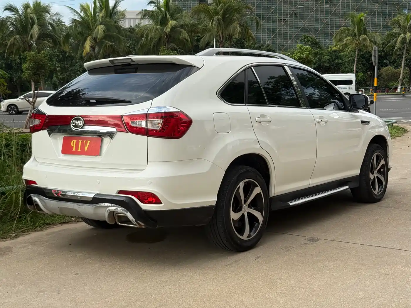 BYD S7 2016 2.0T Automatic Premium Model фото 9