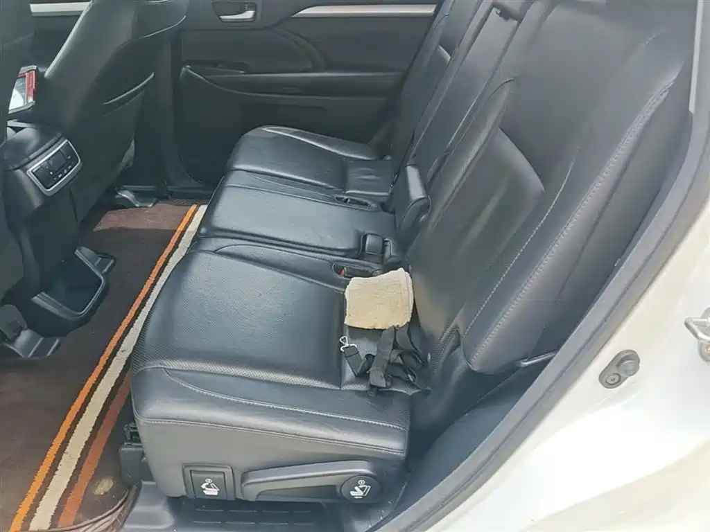 Toyota Highlander 2017 2.0T 4WD Premium 7-Seater фото 17