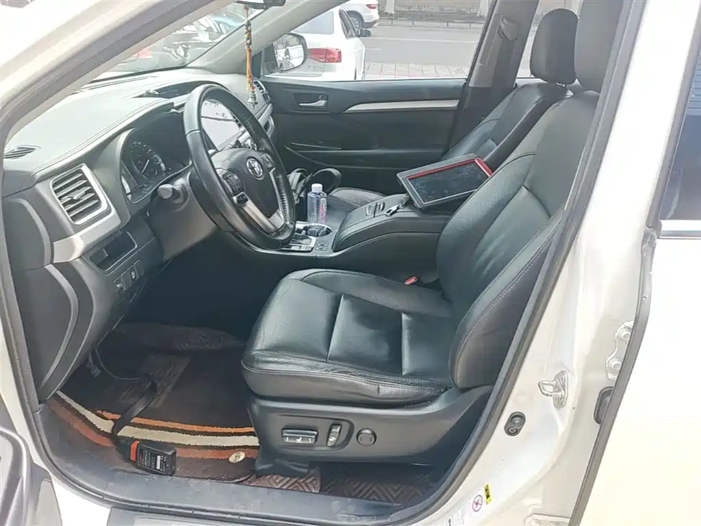 Toyota Highlander 2017 2.0T 4WD Premium 7-Seater фото 15
