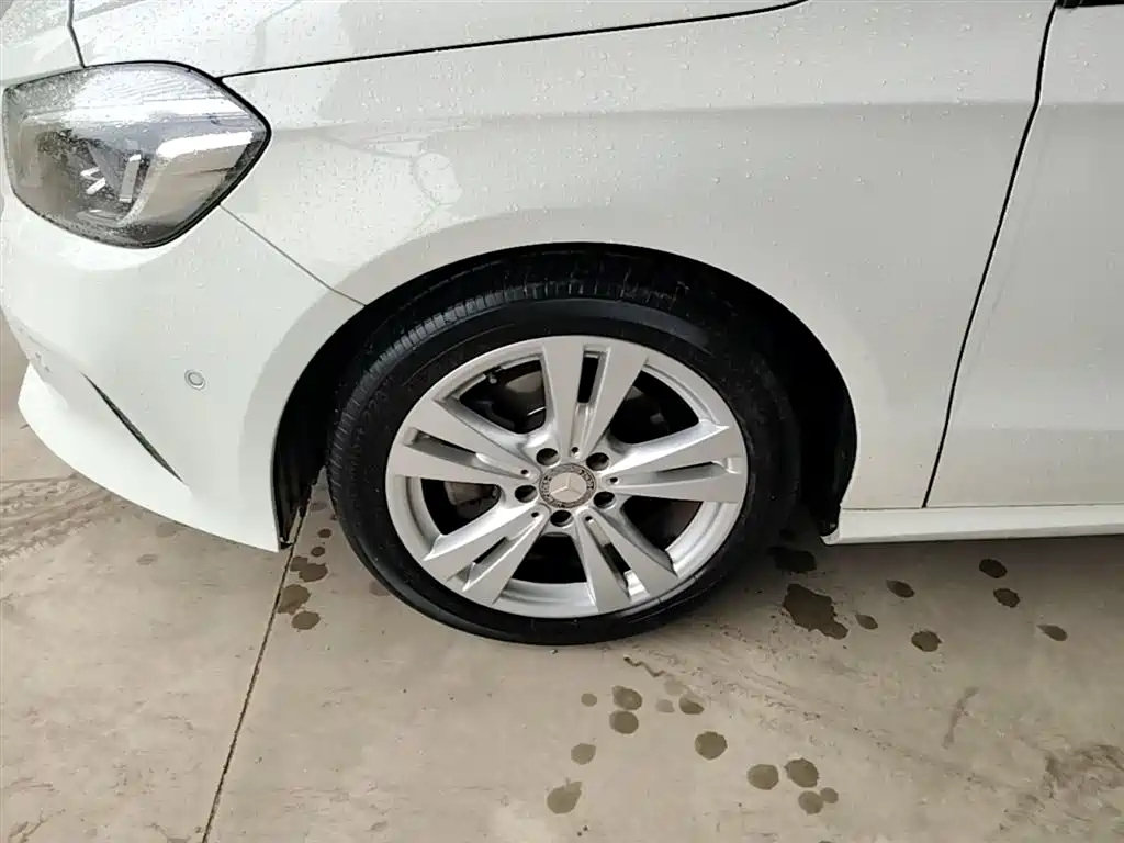 Mercedes-Benz A-Class (Import) 2016 A 200 Dynamic фото 23