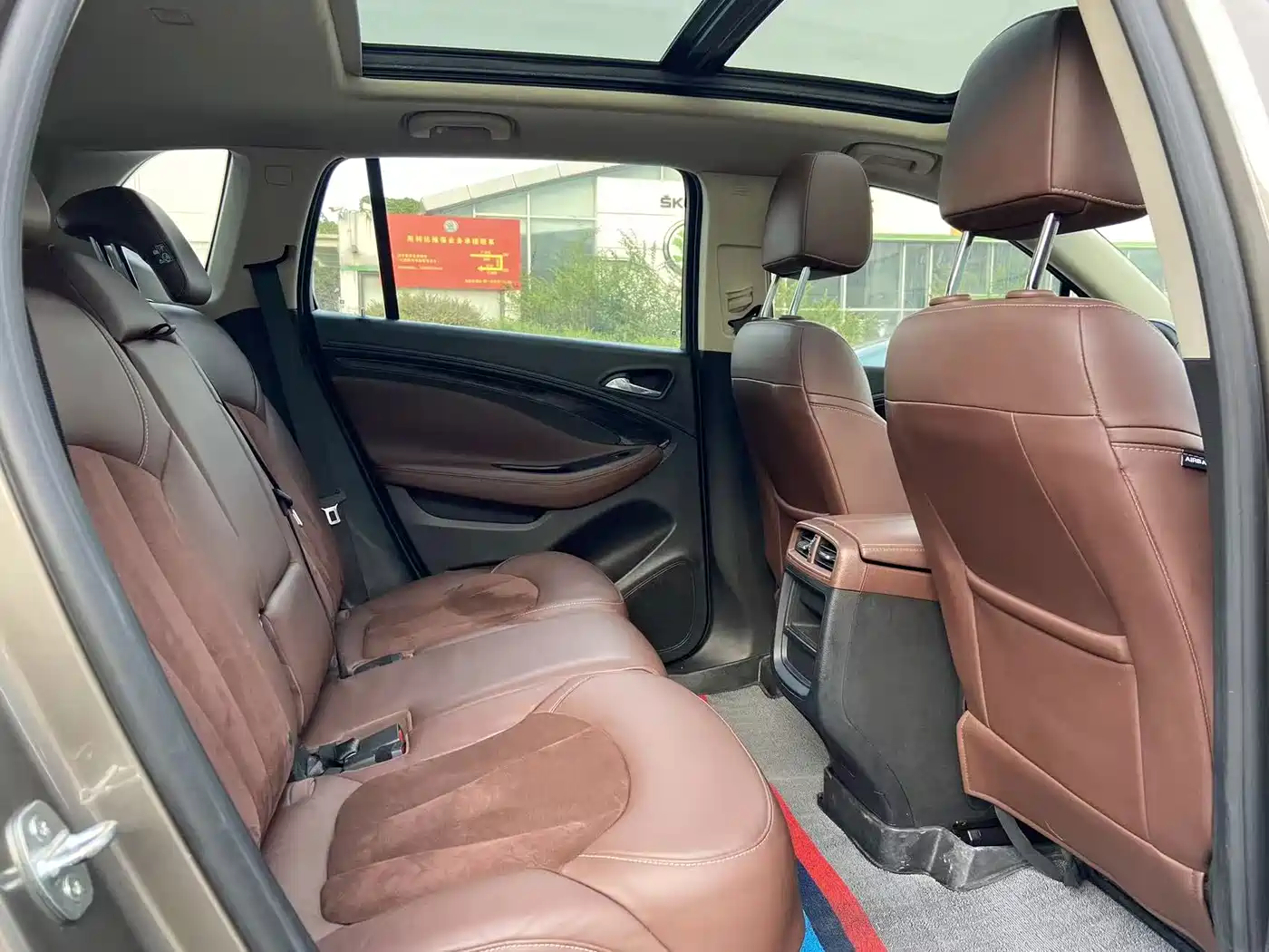 Фото 14 - Buick Envision Plus