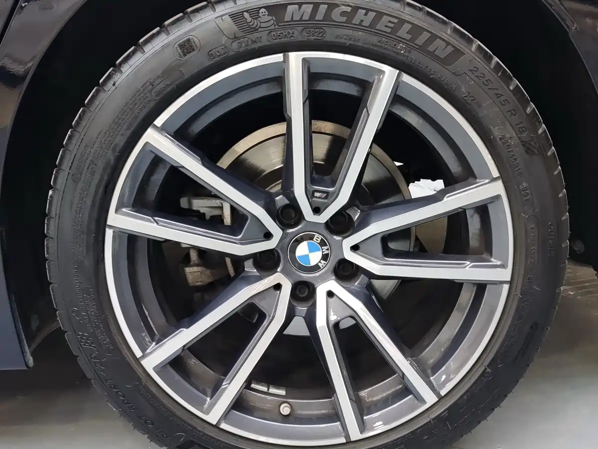 BMW 3 Series 2023 320Li M Sport Package фото 13