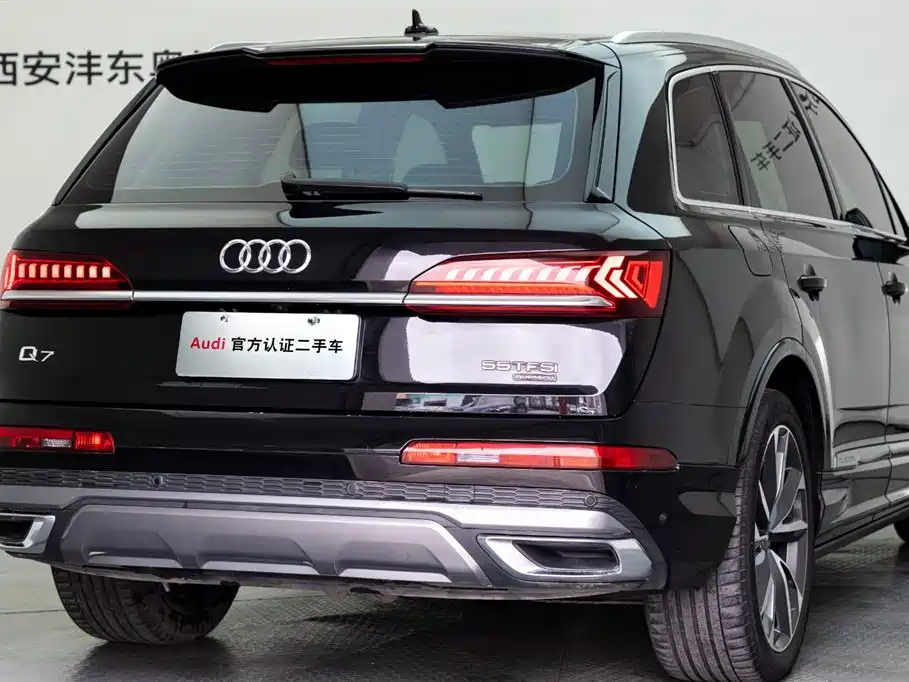Audi Q7 2023 55 TFSI quattro S Premium фото 22