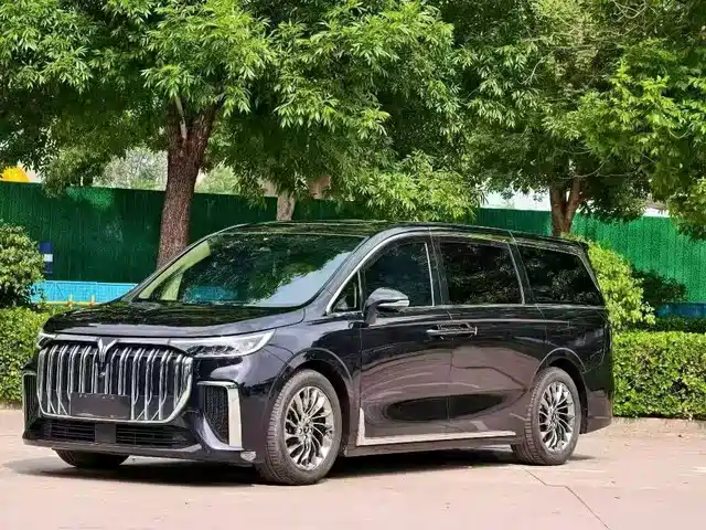  Voyah Auto Voyah Dreamer 2025 PHEV 4WD Kunpeng Premium Edition