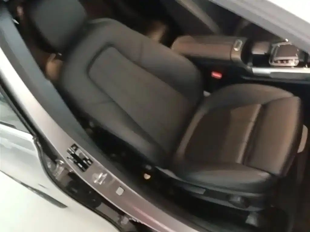 Mercedes-Benz GLB 2020 GLB 200 Dynamic фото 25