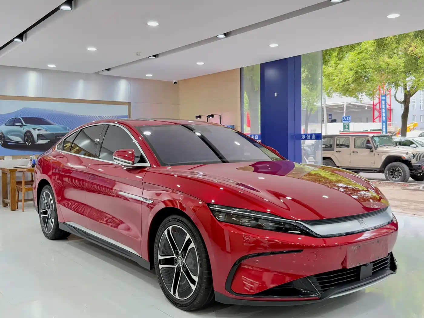 BYD Han 2023 EV Champion Edition 605KM FWD Premium фото 3