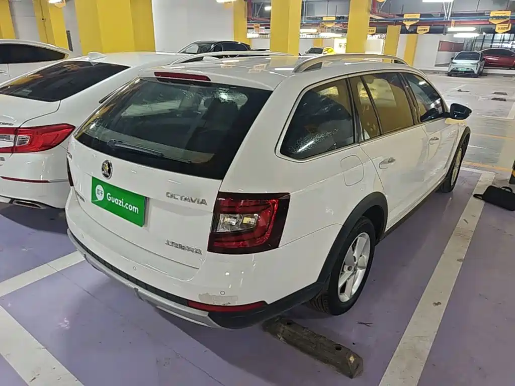 Photo 7 - Škoda Octavia