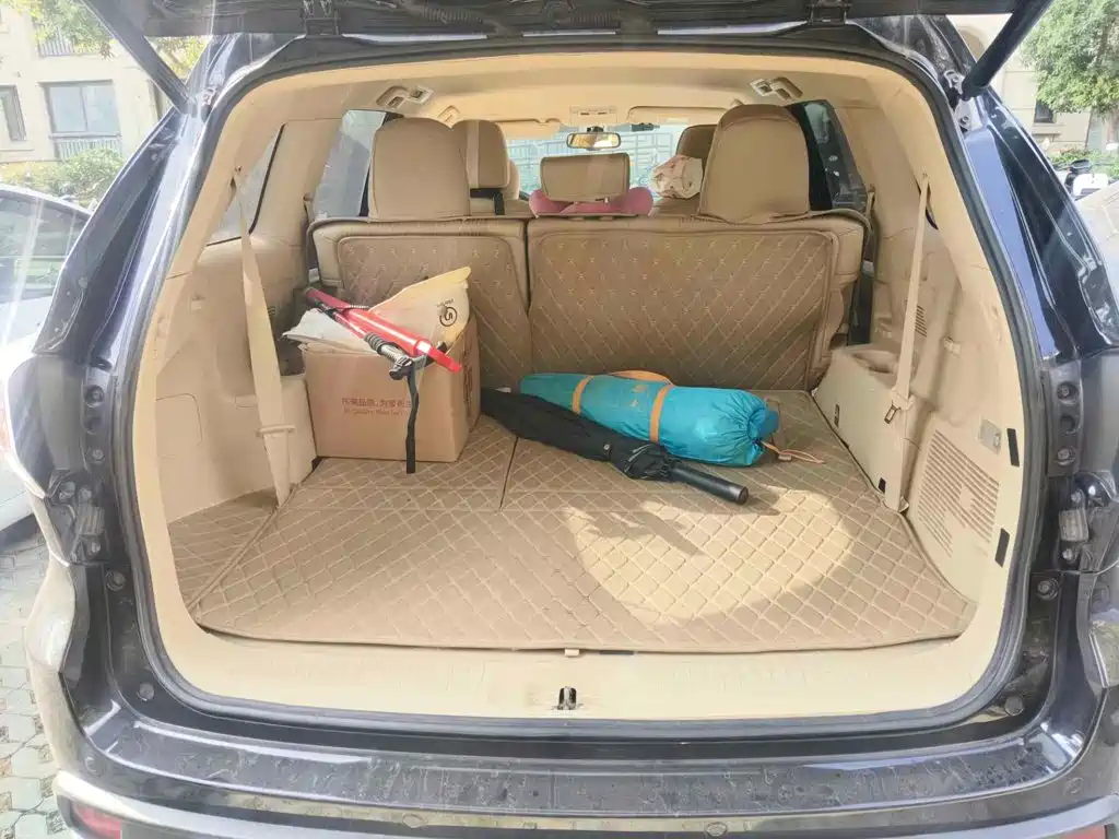 Photo 5 - Toyota Highlander
