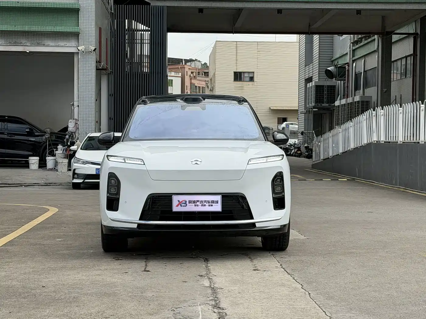 NIO ES8 2026 2025 Model 6-Seat Executive Luxury Edition