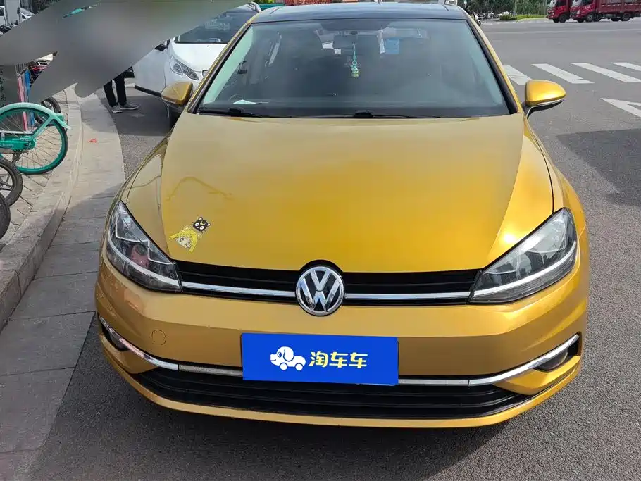 Volkswagen Golf 2018 230TSI Automatic Luxury фото 2