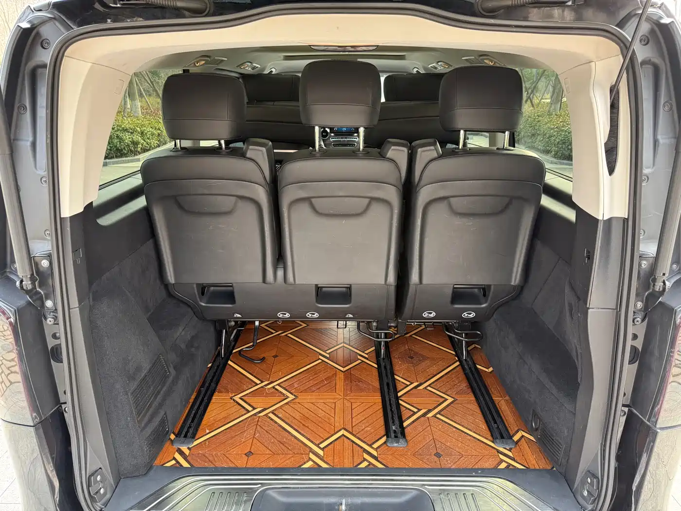 Mercedes-Benz V-Class 2022 V 260 L Long Wheelbase Prestige Edition фото 16