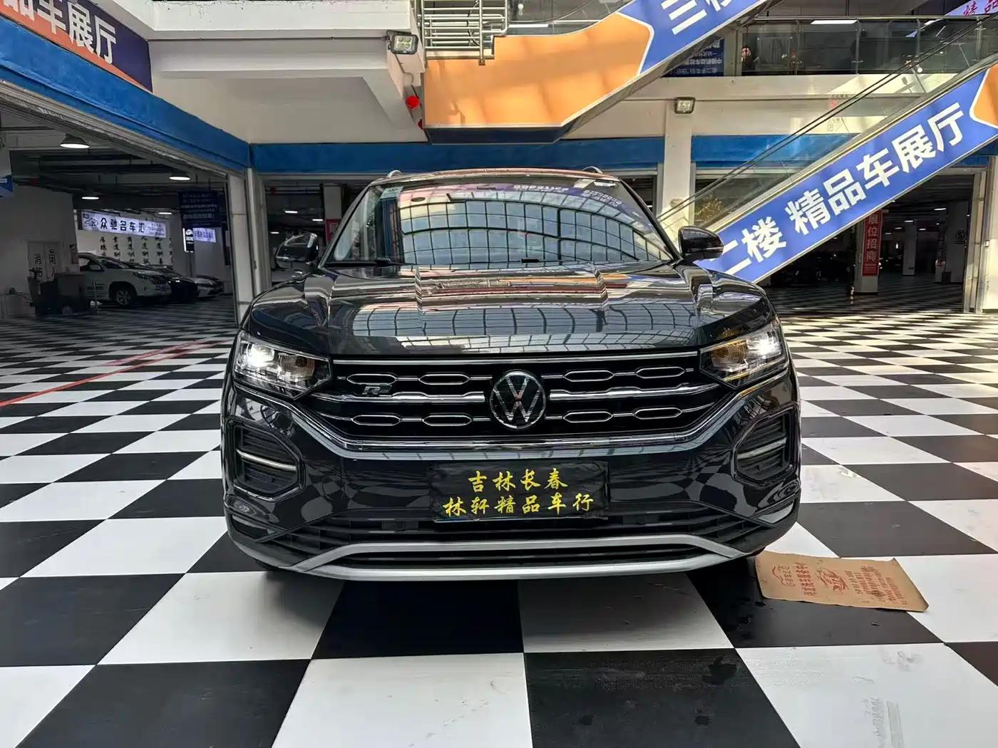 Volkswagen Tayron 2021 280TSI 2WD Luxury Smart Connect фото 2