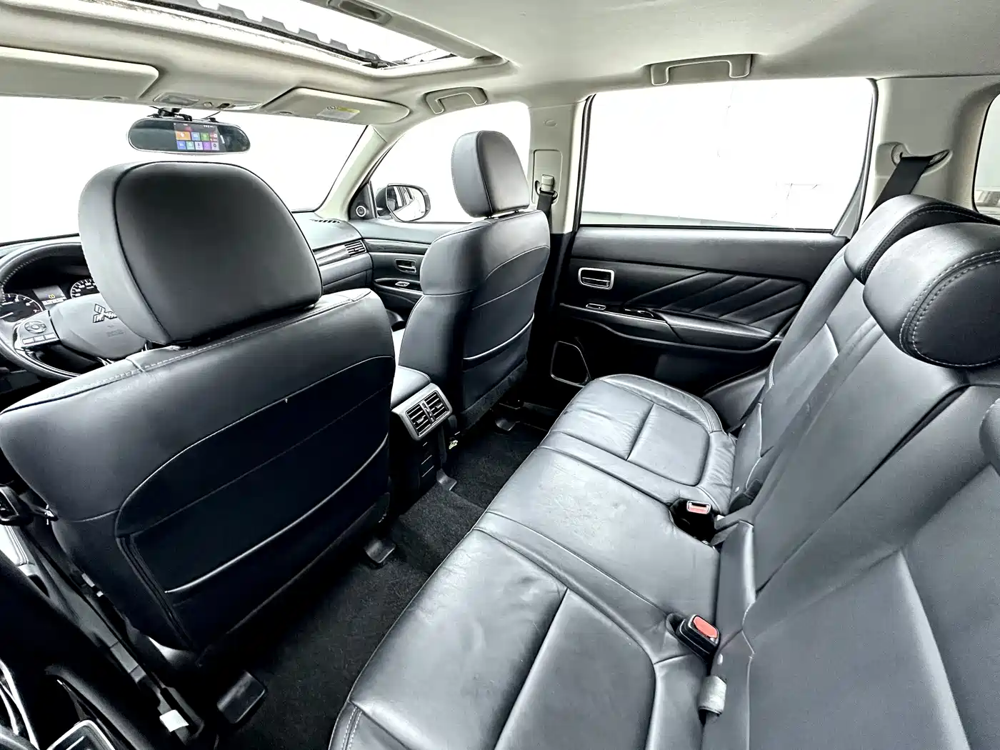 Mitsubishi Outlander 2019 2.0L 2WD Enjoy 5-Seater China VI фото 12