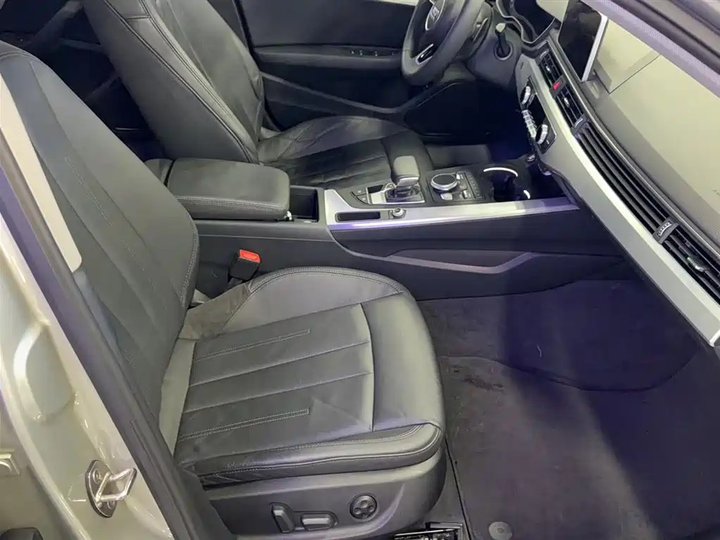 Audi A4L 2019 40 TFSI Fashion (China VI) фото 19
