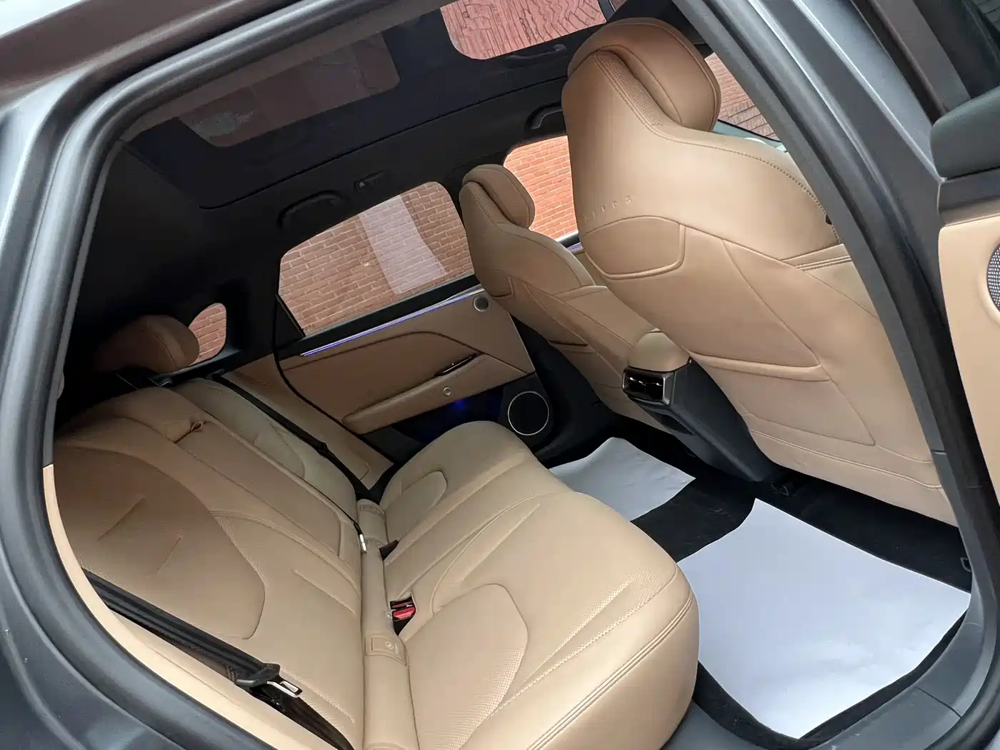 ARCFOX EXTREME FOX POLAR FOX ALPHA T5