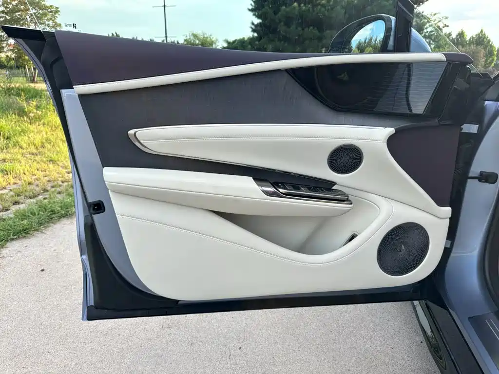 Yangwang U7 2025 2025 Model PHEV 5-Seat Luxury