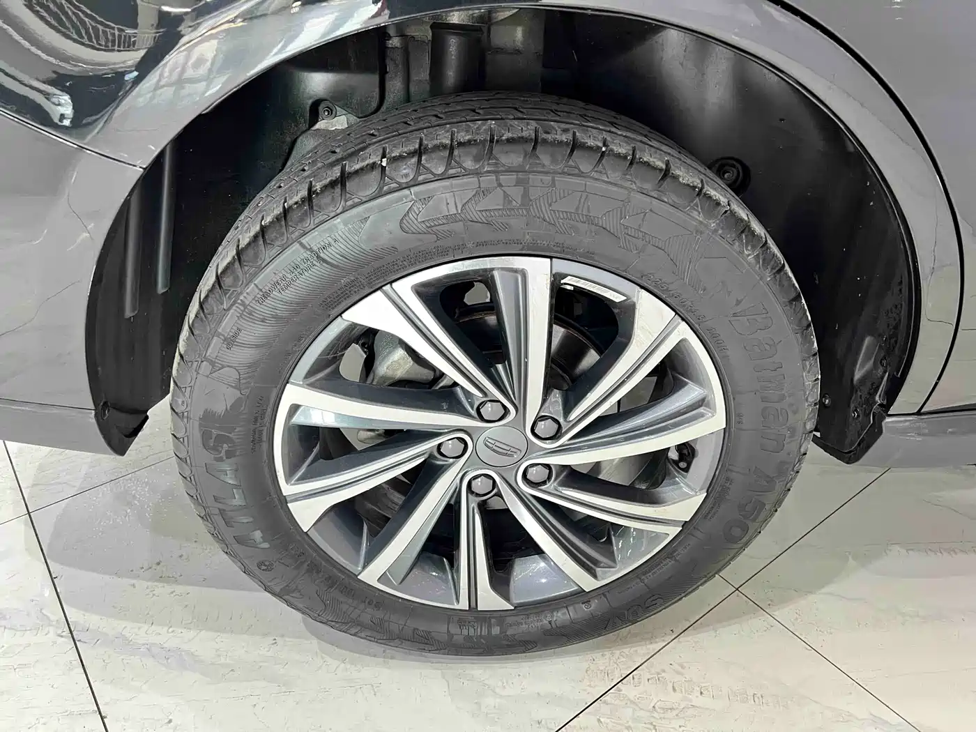 GEELY AUTOMOBILE VISION X6