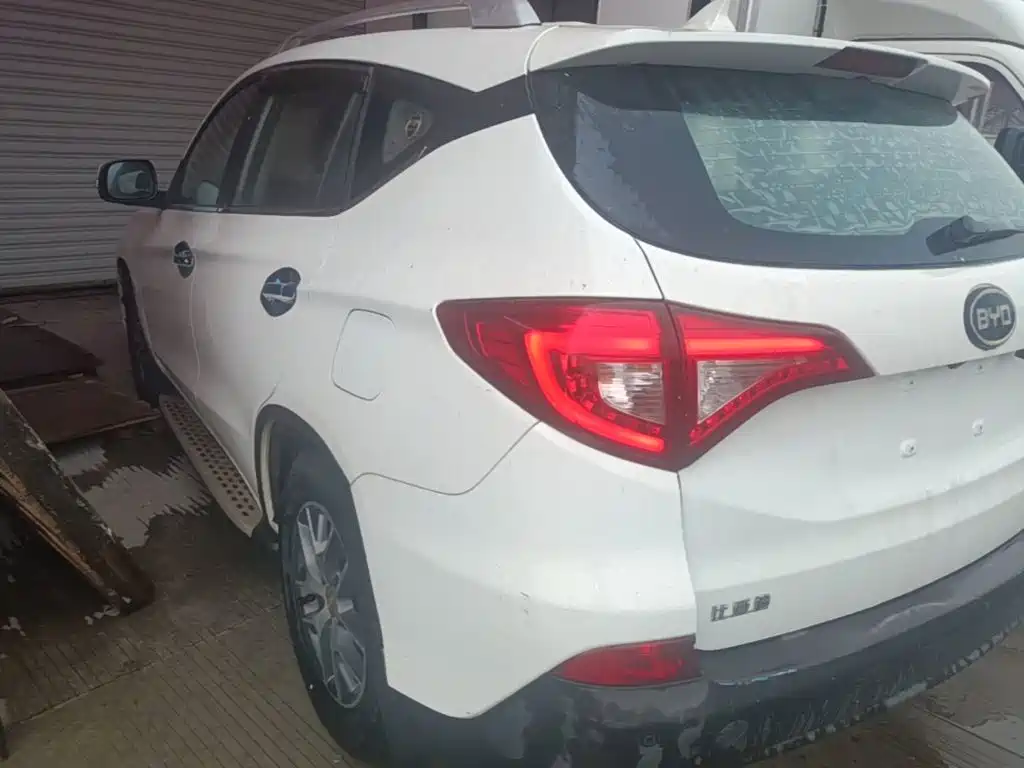BYD Song 2016 2016 2.0TID Automatic Luxury
