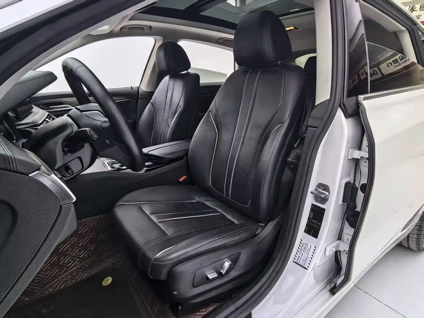 BMW 6 Series GT 2018 630i M Sport Package фото 8