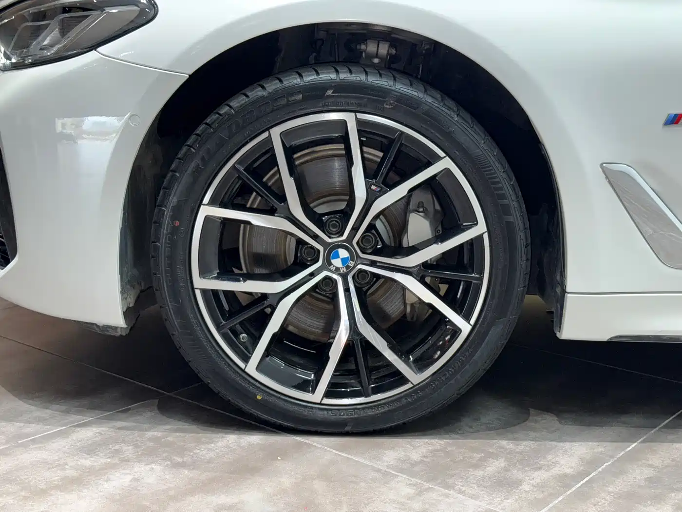 BMW 5 Series 2022 Model Third Facelift 530Li Premium M Sport Package фото 29
