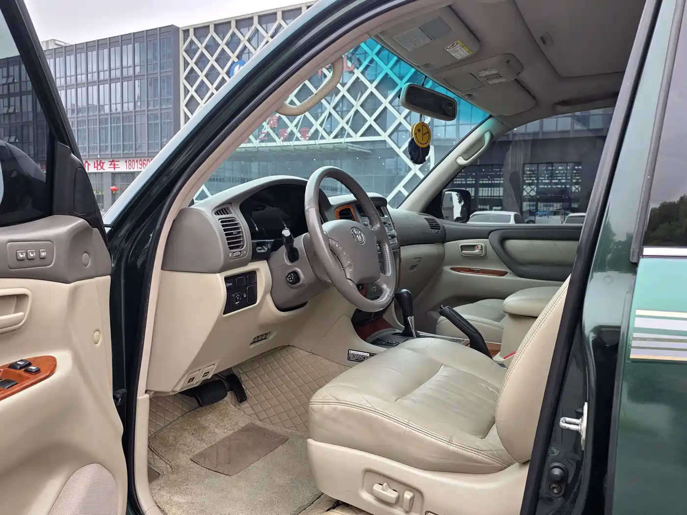 Toyota Land Cruiser фото 4
