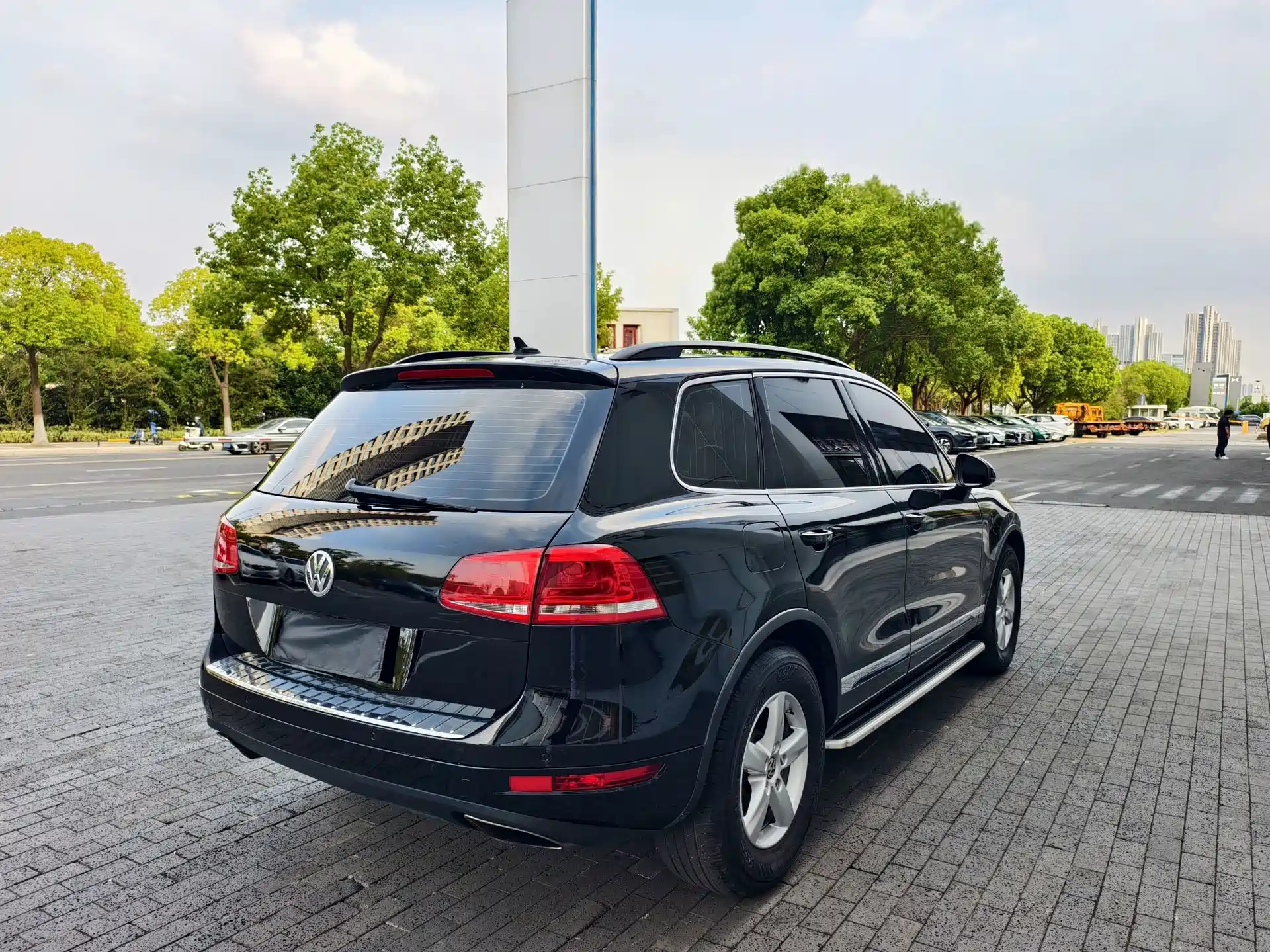 Фото 5 - Volkswagen Touareg