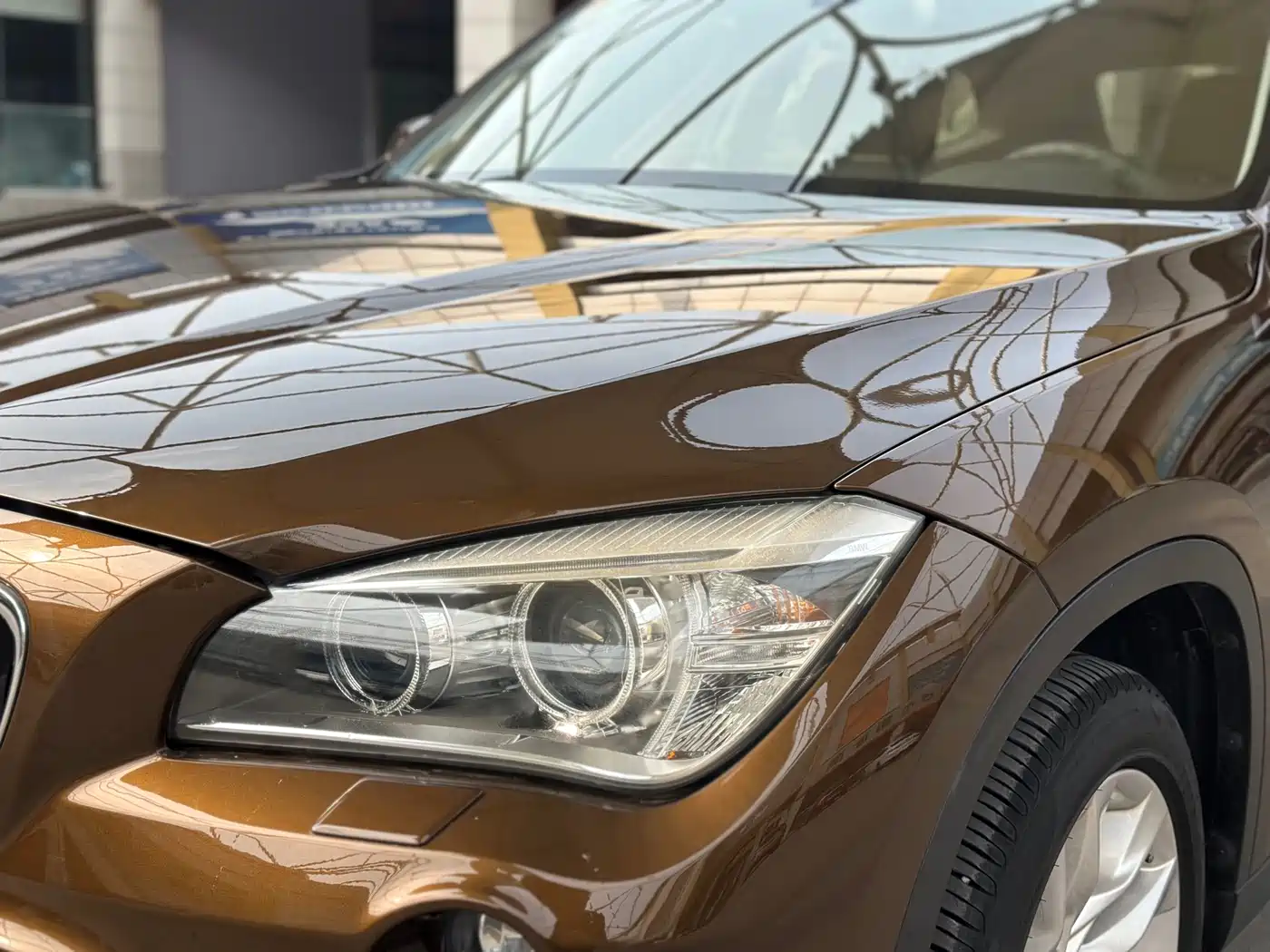BMW X1 2014 sDrive18i Leading Edition фото 4