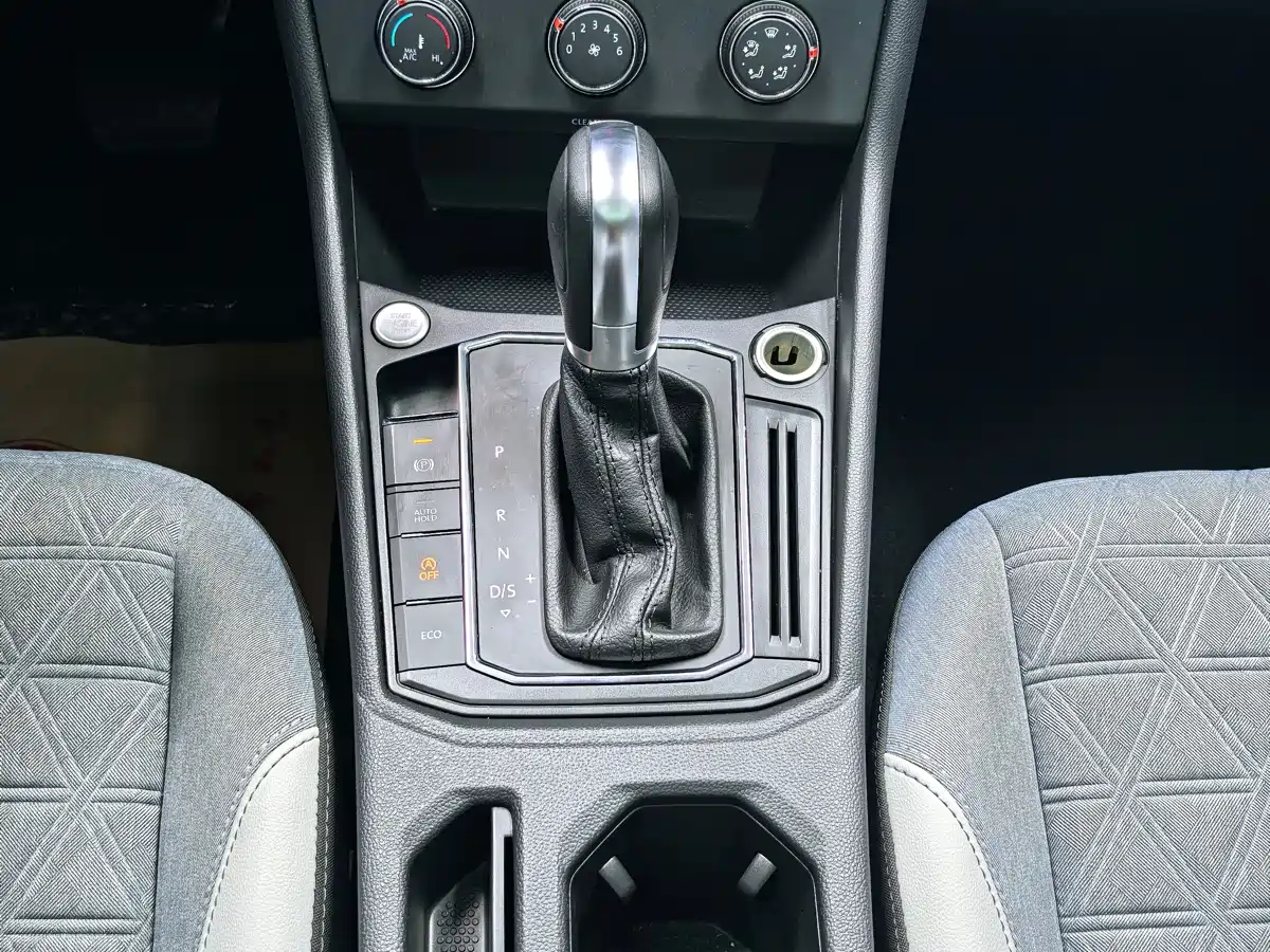 Volkswagen Lavida 2022 280TSI DSG Comfort Edition фото 13