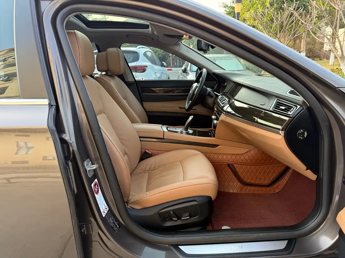 Photo 10 - BMW 7 Series