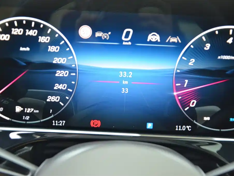 Mercedes-Benz E-Class 2026 E 300 L Luxury фото 13