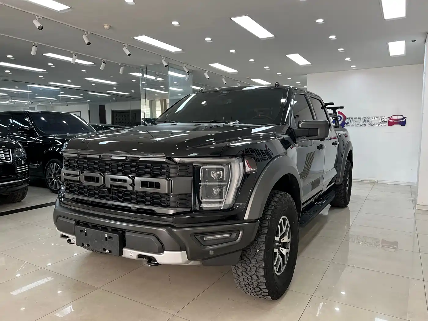 FORD F-150 RAPTOR