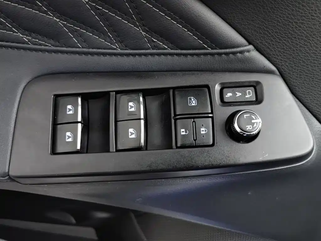 Toyota Avalon 2020 2019 Hybrid 2.5L XLE Premium Edition China VI