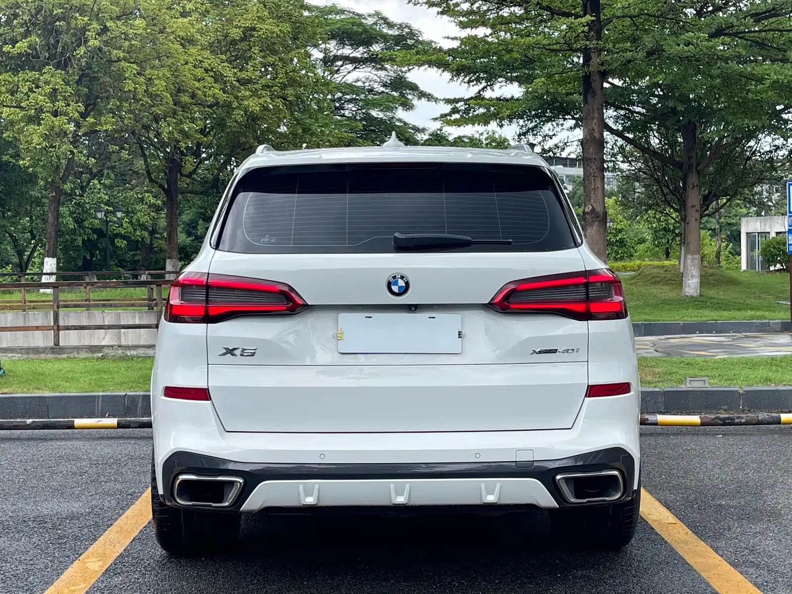 Photo 5 - BMW X5 (Import)