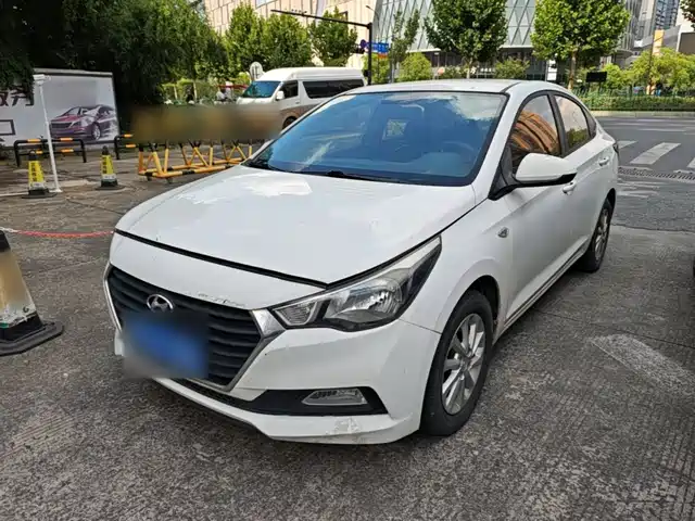  Hyundai Hyundai Verna 2016 1.4L Automatic Cool Edition GLS