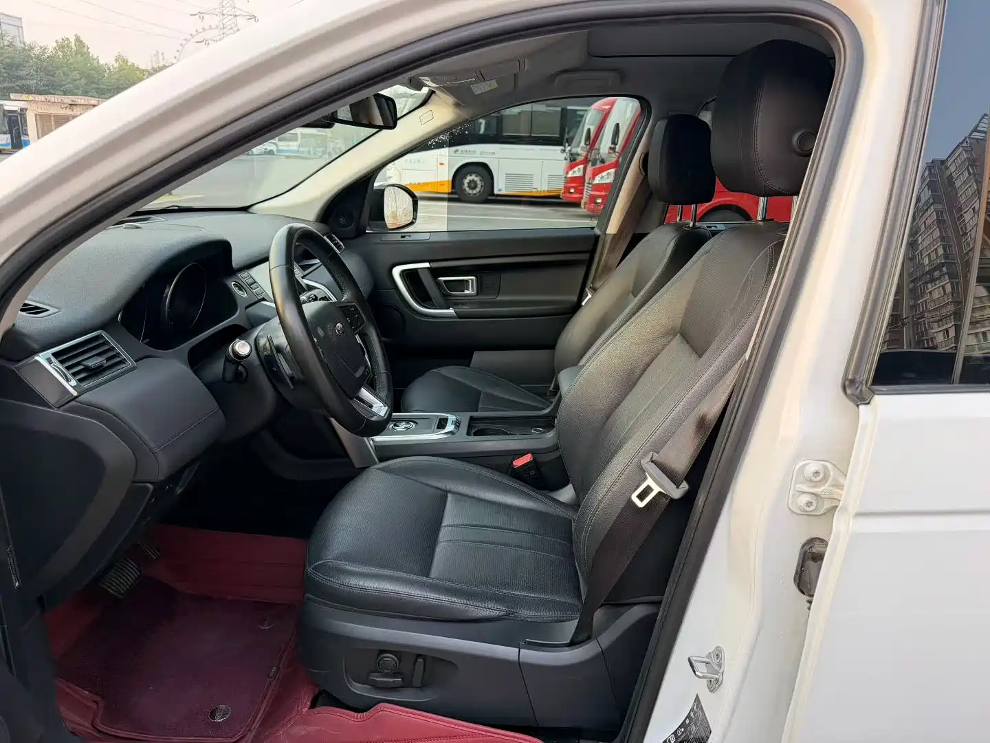 Photo 4 - Land Rover Discovery Sport
