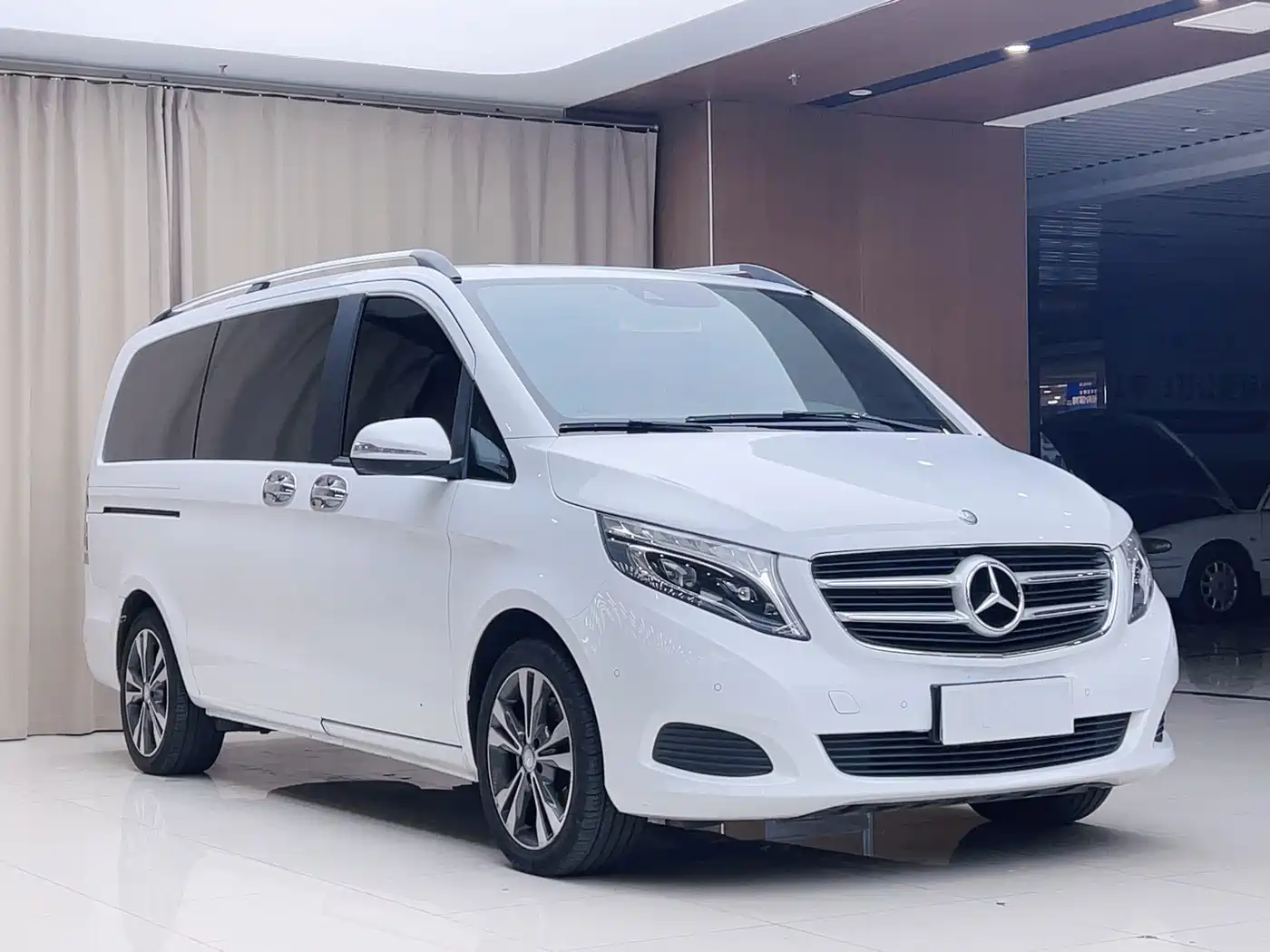 Mercedes-Benz V-Class 2018 2016 V 260 Navigator