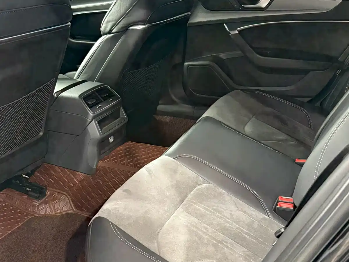 Audi A6L 2022 40 TFSI Luxury Dynamic фото 6