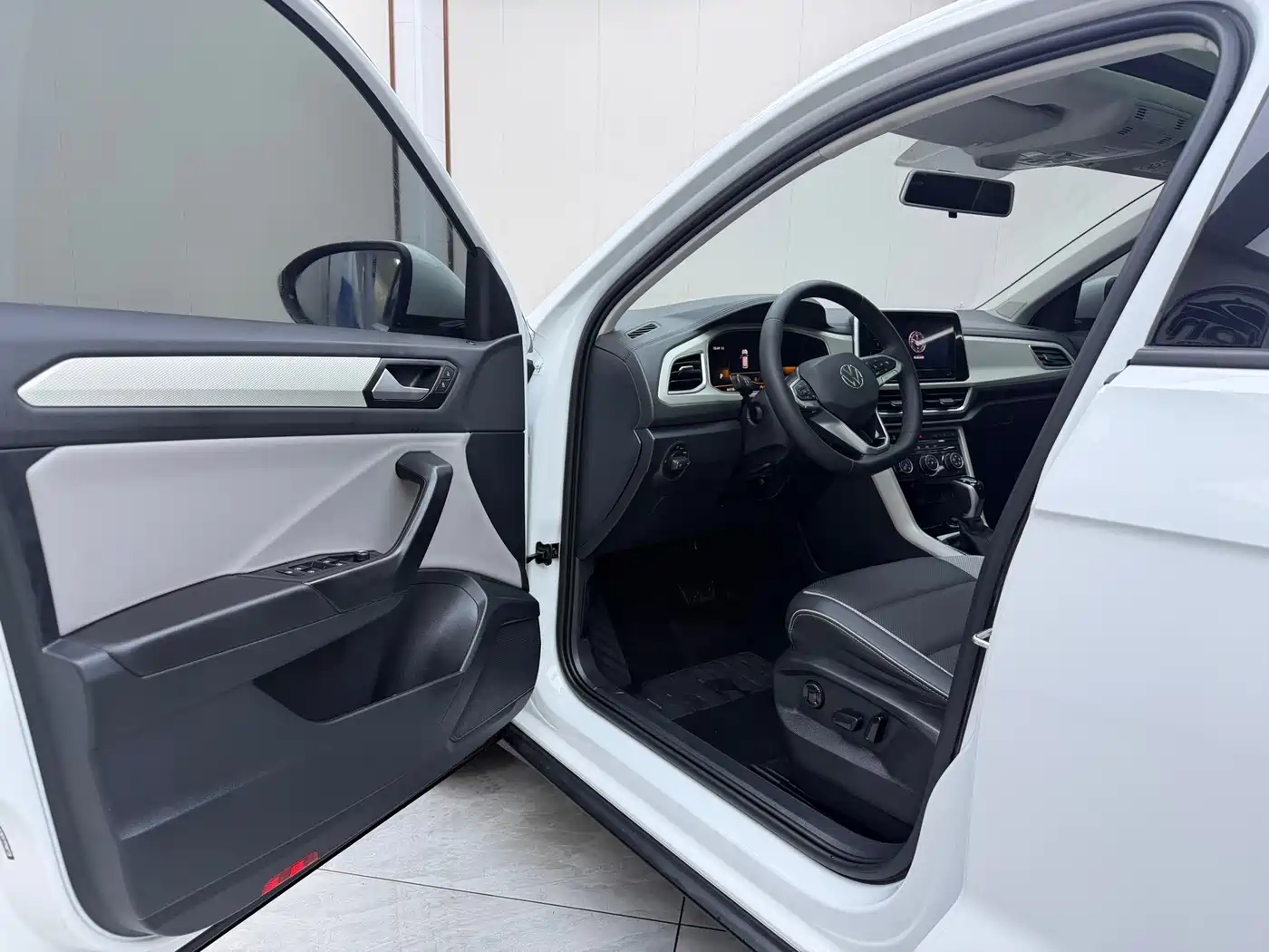 Volkswagen T-ROC 2023 2023 280TSI DSG 2WD Time Edition