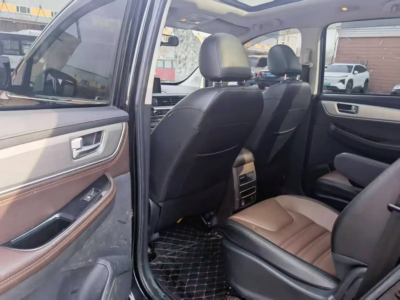 Dongfeng Fengxing Jingyi X6 2018 2017 Joy Series 1.5T CVT Luxury