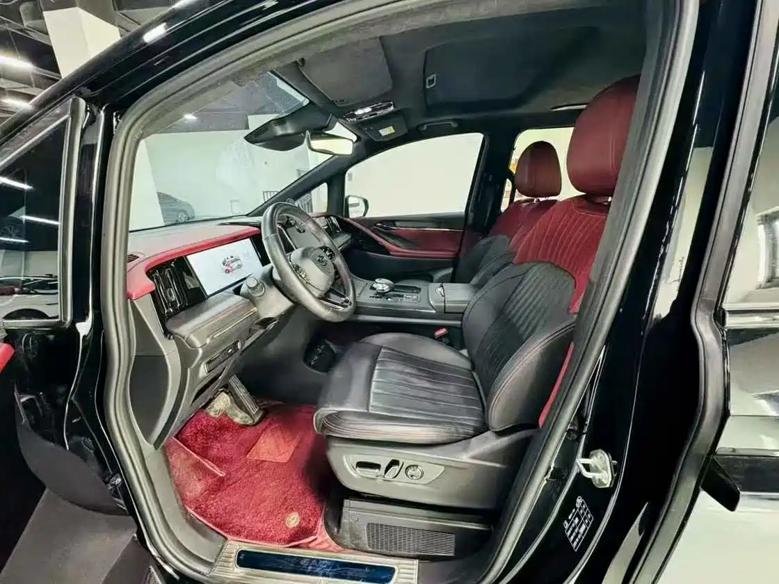 GAC Trumpchi Trumpchi M8 2023 Model Master Series Hybrid Ultimate Edition фото 4
